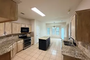 216 Flagstone Dr, Burleson, TX 76028 - Photo 13
