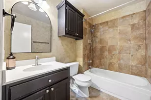 2060 Arbor Creek Dr, Carrollton, TX 75010 - Photo 25