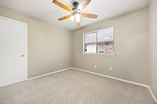 2060 Arbor Creek Dr, Carrollton, TX 75010 - Photo 25