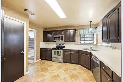 2060 Arbor Creek Drive #B, Carrollton, TX 75010 - Photo 23