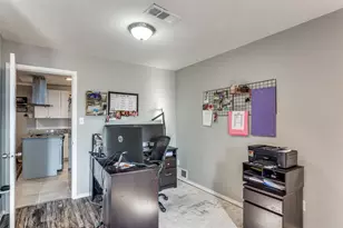 7501 Trimble Dr, Fort Worth, TX 76134 - Photo 17