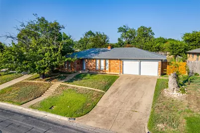 7501 Trimble Drive, Fort Worth, TX 76134 - Photo 5