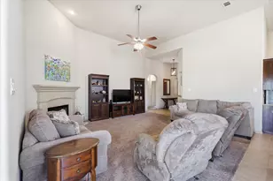 1405 Castlegar Ln, Fort Worth, TX 76247 - Photo 7