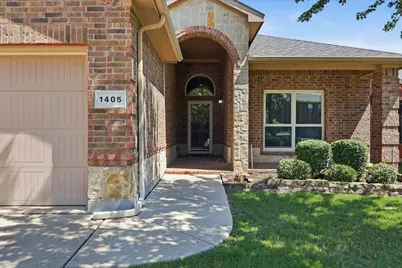 1405 Castlegar Lane, Fort Worth, TX 76247 - Photo 3