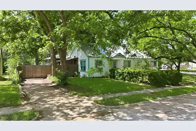 1111 Willow Street, Grand Prairie, TX 75050 - Photo 21