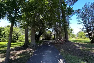 416 Shelbyville St, Center, TX 75935 - Photo 19