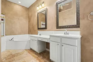 18240 Midway Rd, Dallas, TX 75287 - Photo 19