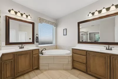 1114 Wrenwood Drive, Justin, TX 76247 - Photo 17