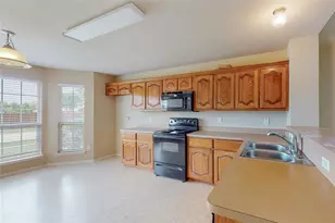 2030 New Holland Dr, Rockwall, TX 75032 - Photo 5