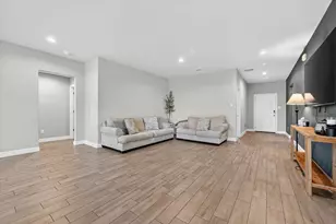 305 Sadie Ln, Burleson, TX 76028 - Photo 15
