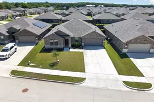 305 Sadie Ln, Burleson, TX 76028 - Photo 37
