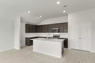 8108 Kingfisher Rd, Pilot Point, TX 76258 - Photo 5