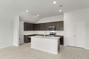 8108 Kingfisher Rd, Aubrey, TX 76227 - Photo 5