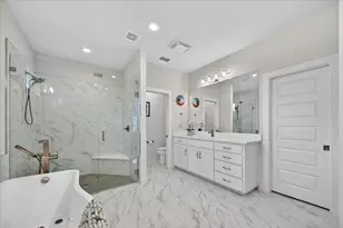1018 Meadow Bend Loop N, Grapevine, TX 76051 - Photo 21
