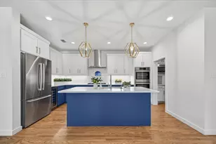 1018 Meadow Bend Loop N, Grapevine, TX 76051 - Photo 5