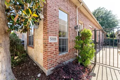 5019 Pershing Avenue, Fort Worth, TX 76107 - Photo 5