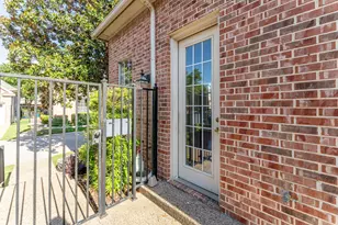 5019 Pershing Ave, Fort Worth, TX 76107 - Photo 29