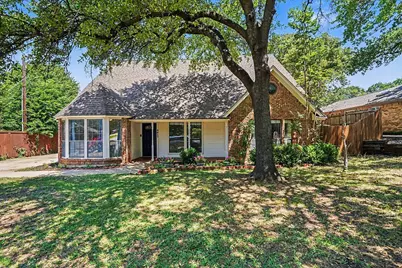 4917 Rockford Court, Arlington, TX 76017 - Photo 1