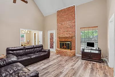 4917 Rockford Court, Arlington, TX 76017 - Photo 5