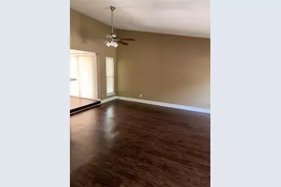 4625 Chalk Court, Grand Prairie, TX 75052 - Photo 5