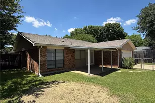 4625 Chalk Ct, Grand Prairie, TX 75052 - Photo 23