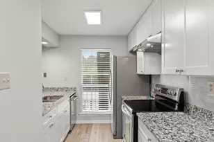 5981 Arapaho Rd, Dallas, TX 75248 - Photo 9