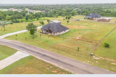 112 Oaks Springs Lane, Weatherford, TX 76087 - Photo 33