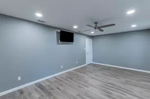 1010 SE 17th St, Mineral Wells, TX 76067 - Photo 11