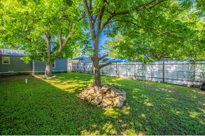 1010 SE 17th Street, Mineral Wells, TX 76067 - Photo 23