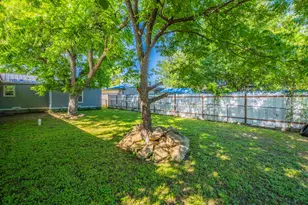 1010 SE 17th St, Mineral Wells, TX 76067 - Photo 23