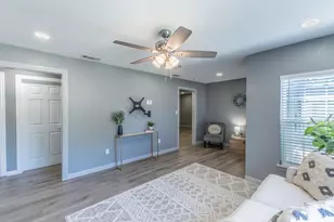1010 SE 17th St, Mineral Wells, TX 76067 - Photo 3