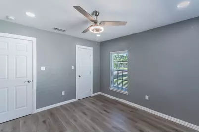 1010 SE 17th Street, Mineral Wells, TX 76067 - Photo 17