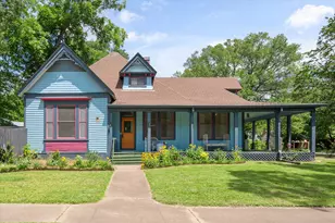 1302 W 5th Ave, Corsicana, TX 75110 - Photo 1