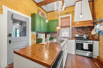 1302 W 5th Avenue, Corsicana, TX 75110 - Photo 11