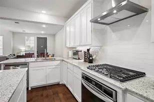 536 Ballustrade Dr, Irving, TX 75039 - Photo 17