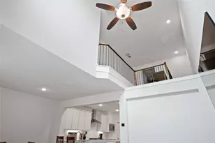 536 Ballustrade Dr, Irving, TX 75039 - Photo 9