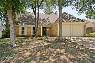 1706 Acorn Dr, Euless, TX 76039 - Photo 3