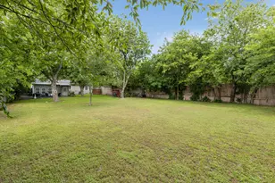 1613 Dale Pl, Irving, TX 75061 - Photo 23