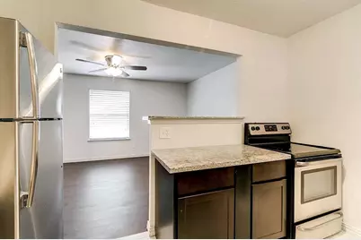 2708 Livingston Avenue, Fort Worth, TX 76110 - Photo 9