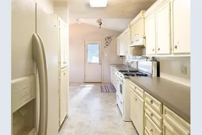 1332 Florea Street, Graham, TX 76450 - Photo 13