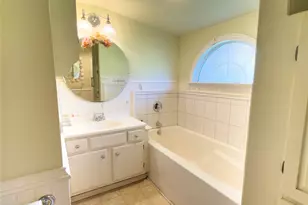 1332 Florea St, Graham, TX 76450 - Photo 21