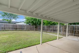 5220 Ammons St, Haltom City, TX 76117 - Photo 25