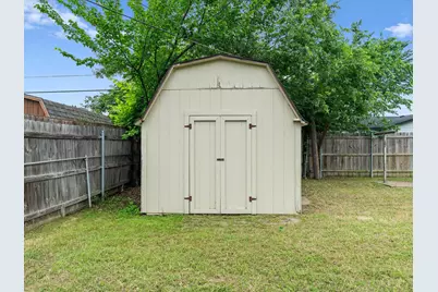 5220 Ammons Street, Haltom City, TX 76117 - Photo 27
