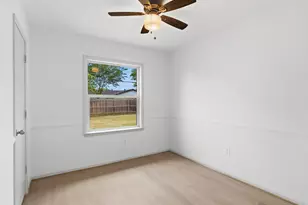 5220 Ammons St, Haltom City, TX 76117 - Photo 19