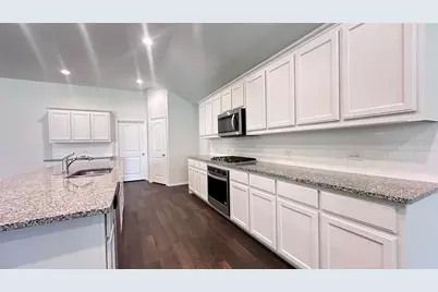 3977 Winding Hollow Drive, Grand Prairie, TX 75052 - Photo 7