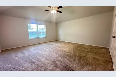 3977 Winding Hollow Drive, Grand Prairie, TX 75052 - Photo 9