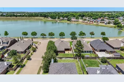 8552 Lake Springs Trail, Fort Worth, TX 76053 - Photo 33