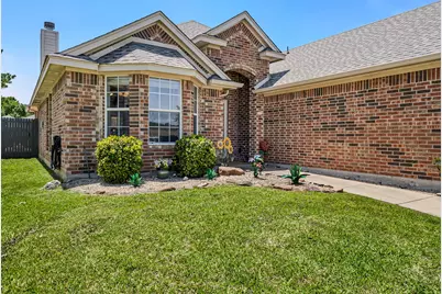 8552 Lake Springs Trail, Fort Worth, TX 76053 - Photo 5