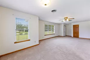 3041 Field St, Haltom City, TX 76117 - Photo 5