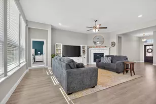 3667 Hidden Holw Dr, Grand Prairie, TX 76065 - Photo 13